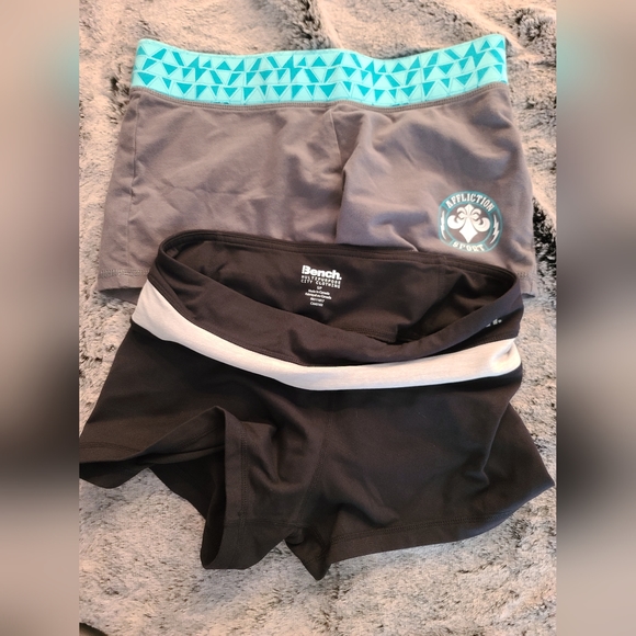 Bench/ affliction shorts size Small - Picture 2 of 4